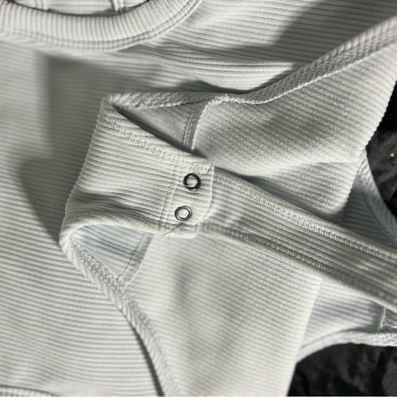 Abercrombie & Fitch White Bodysuit Asymmetrical Design - Picture 4 of 5